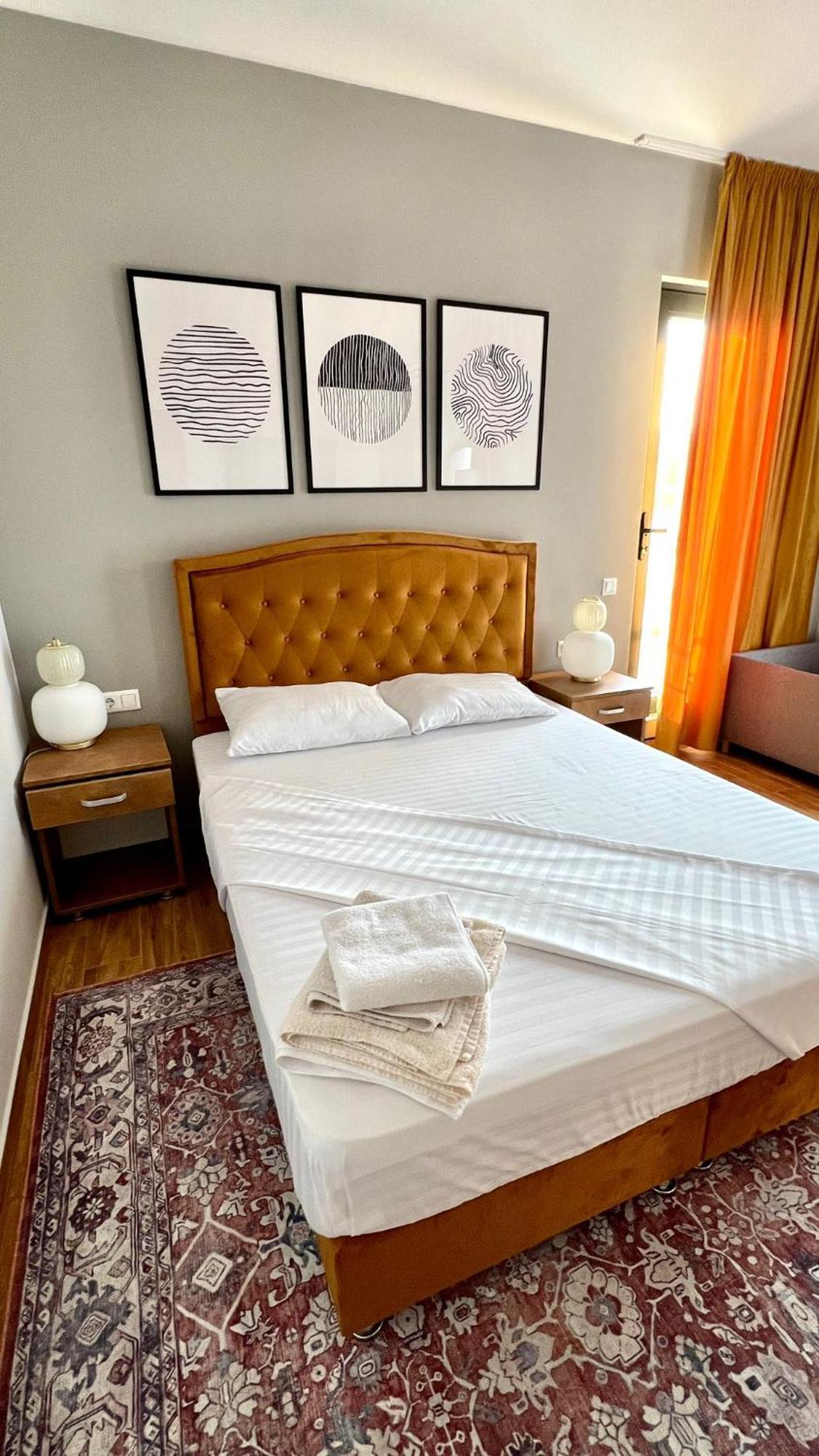 Hotel Fantazia Oradea - Self Check In & Out מראה חיצוני תמונה
